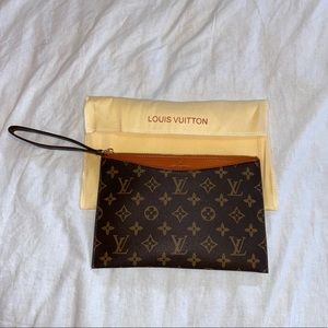 Logo Clutch